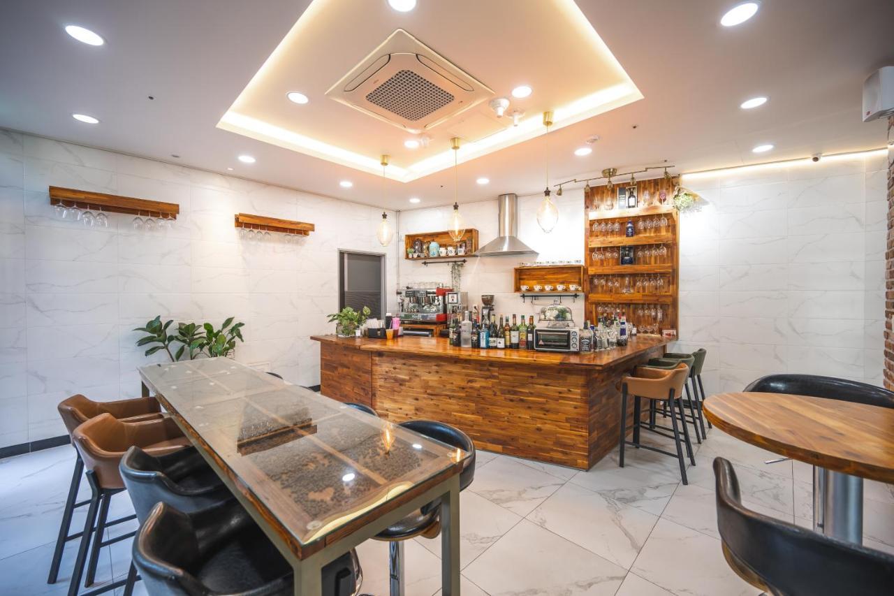 Yeosu View Foret Pension Екстер'єр фото