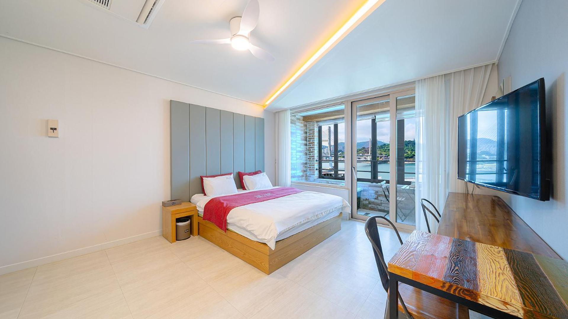 Yeosu View Foret Pension Екстер'єр фото