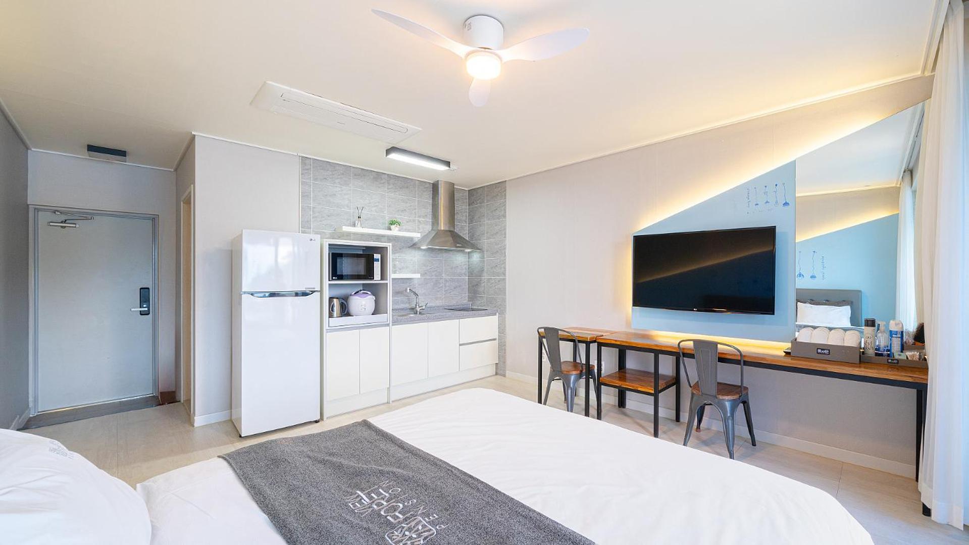 Yeosu View Foret Pension Екстер'єр фото