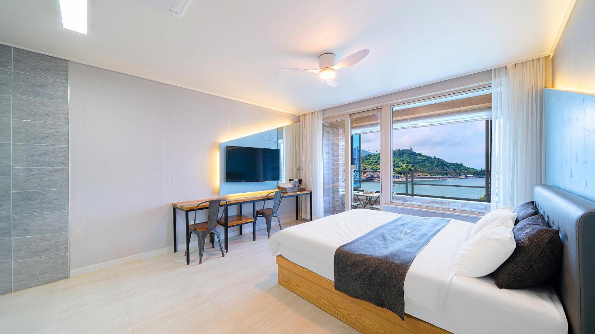 Yeosu View Foret Pension Екстер'єр фото