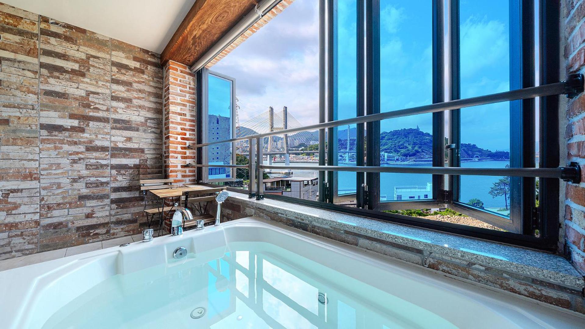 Yeosu View Foret Pension Екстер'єр фото
